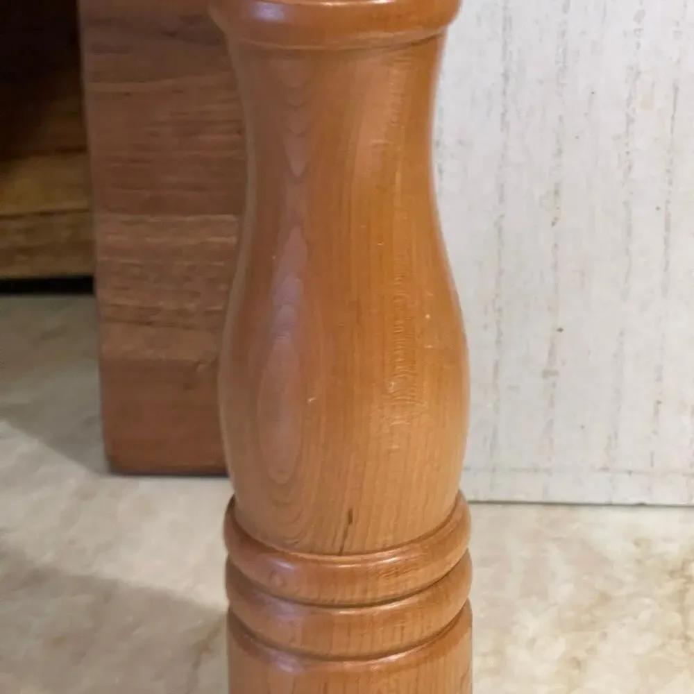 Swissmar natural wood pepper grinder 9”